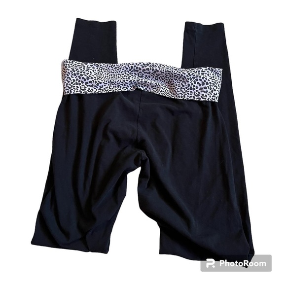 cheetah print victoria’s secret fold over leggings - Picture 2 of 3